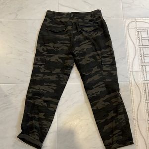 Sanctuary cargo camo pants, small